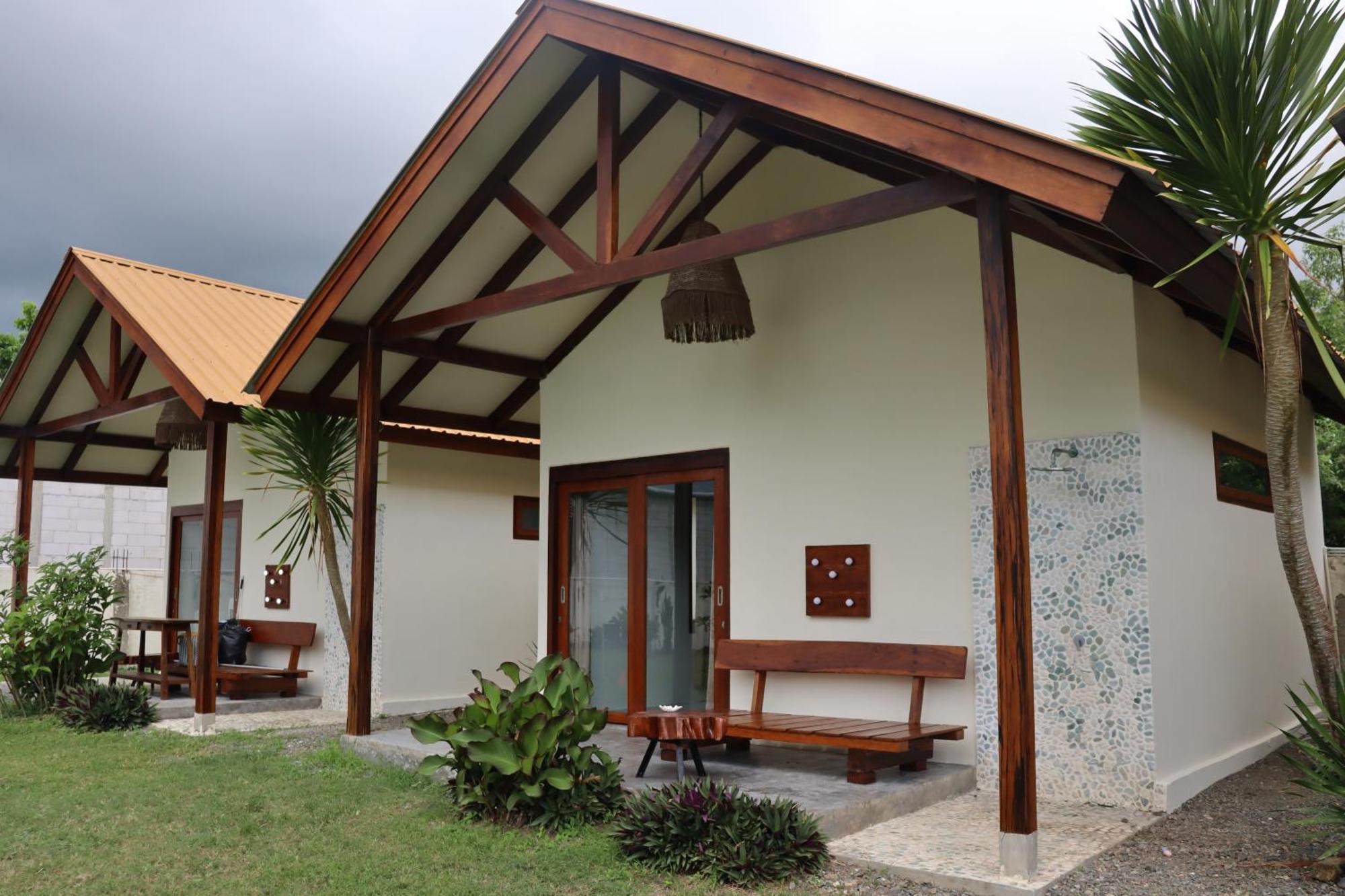 Outside Bungalow Sekongkang Exterior photo